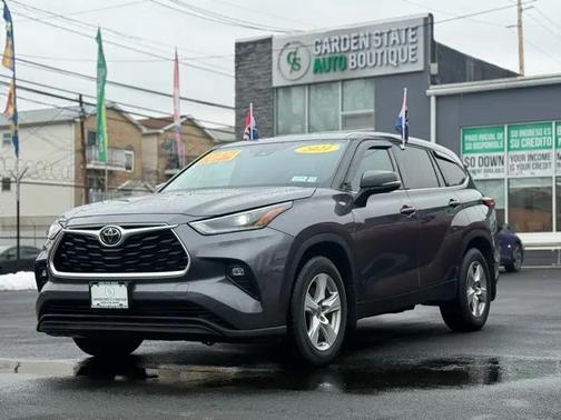 2021 Toyota Highlander LE