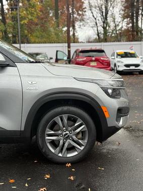 2023 Kia Seltos LX