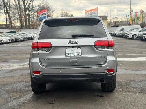 2021 Jeep Grand Cherokee Laredo