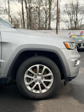 2021 Jeep Grand Cherokee Laredo