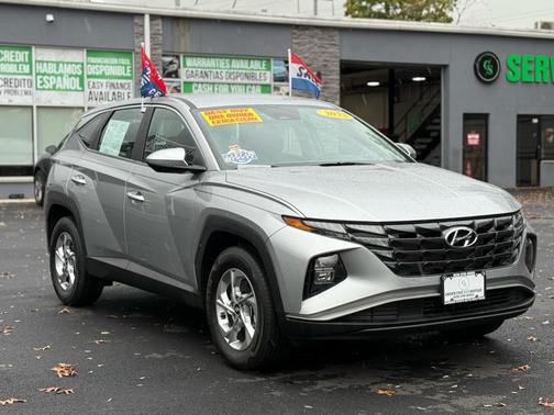 2022 Hyundai TUCSON SE