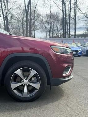Velvet Red Pearlcoat 2019 Jeep Cherokee Latitude