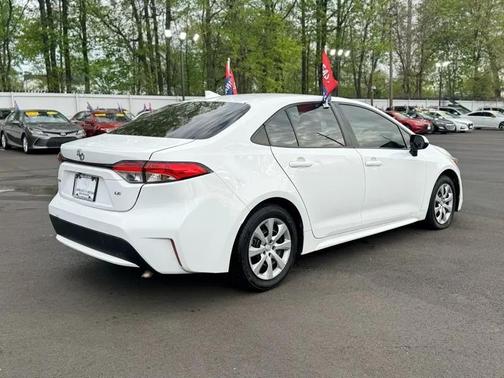 White 2022 Toyota Corolla LE