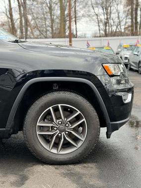 2020 Jeep Grand Cherokee Laredo