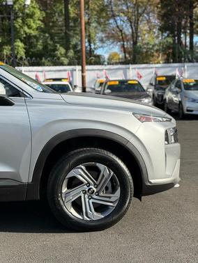 2023 Hyundai SANTA FE SE