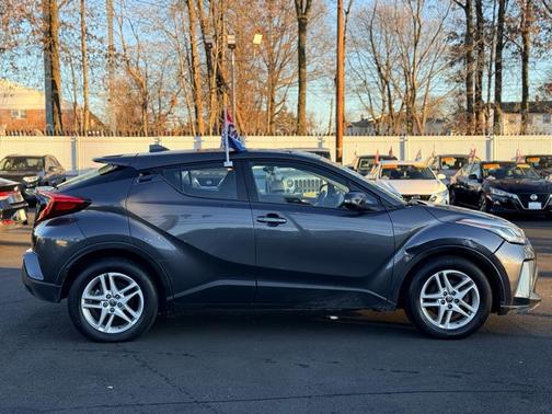 2020 Toyota C-HR LE