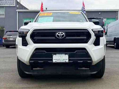 Ice Cap 2024 Toyota Tacoma SR5