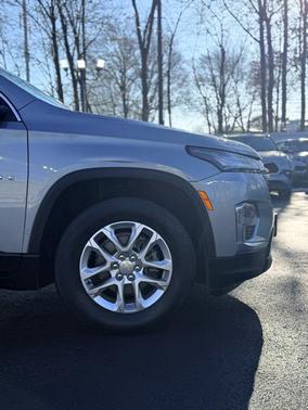 2023 Chevrolet Traverse LS