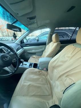 2010 Subaru Outback 2.5 i Premium