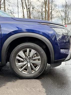 2022 Nissan Pathfinder S 4WD