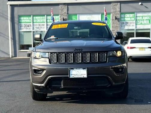 2021 Jeep Grand Cherokee Laredo