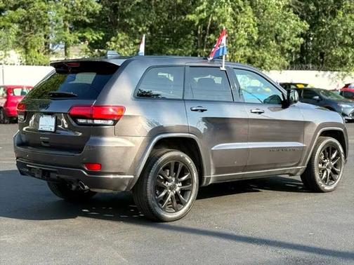 2021 Jeep Grand Cherokee Laredo