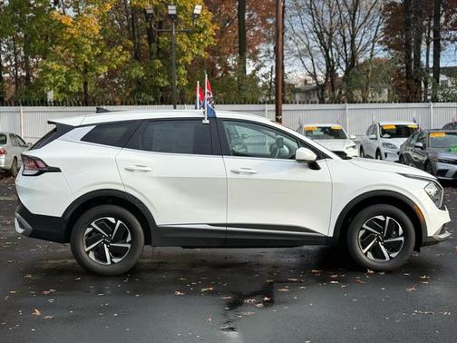 2023 Kia Sportage Hybrid LX