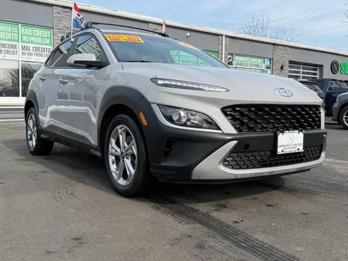 2023 Hyundai KONA SEL