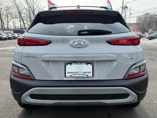 2023 Hyundai KONA SEL