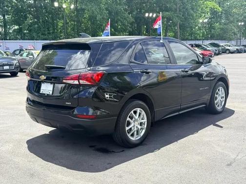 Mosaic Black Metallic 2023 Chevrolet Equinox LS