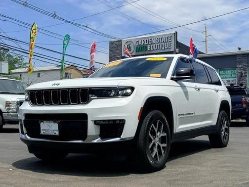 Bright White Clearcoat 2023 Jeep Grand Cherokee L Limited