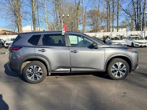 Arctic Metallic 2023 Nissan Rogue SV