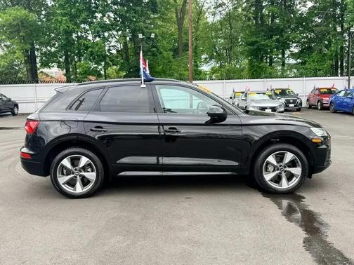 Brilliant Black 2020 Audi Q5 45 Premium