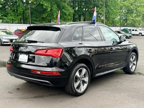 Brilliant Black 2020 Audi Q5 45 Premium