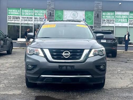 2019 Nissan Pathfinder SL