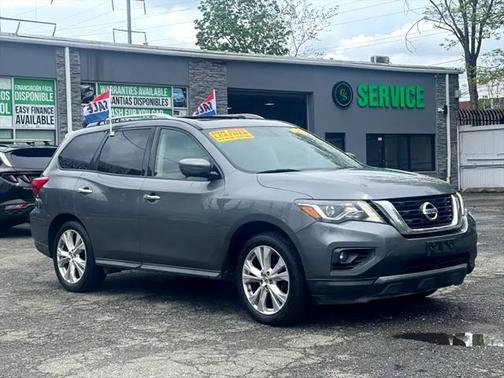 2019 Nissan Pathfinder SL
