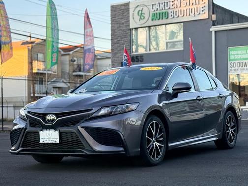 2023 Toyota Camry SE