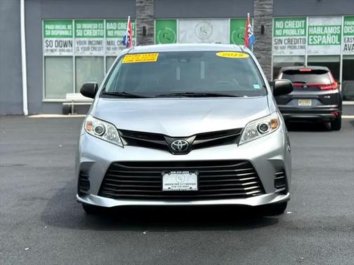 2018 Toyota Sienna SE