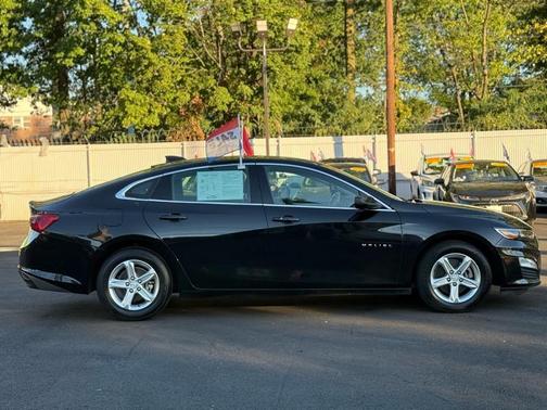 2023 Chevrolet Malibu FWD 1LT