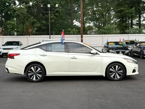 2020 Nissan Altima 2.5 SV