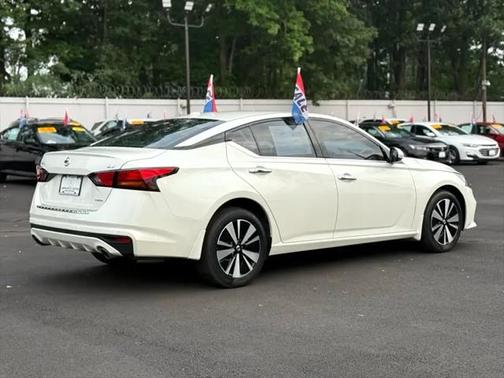 2020 Nissan Altima 2.5 SV