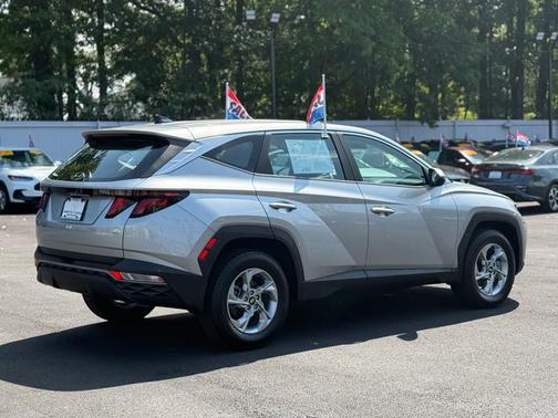 2022 Hyundai TUCSON SE