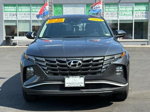 2023 Hyundai TUCSON SE
