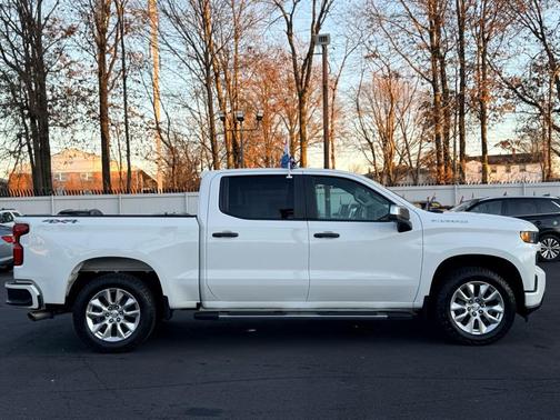 2019 Chevrolet Silverado 1500 Custom