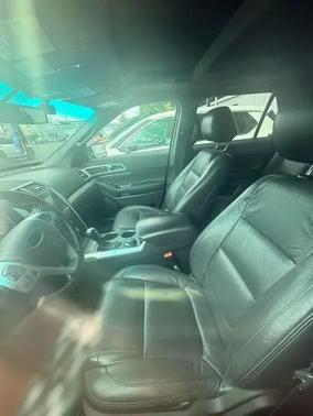 White 2013 Ford Explorer XLT