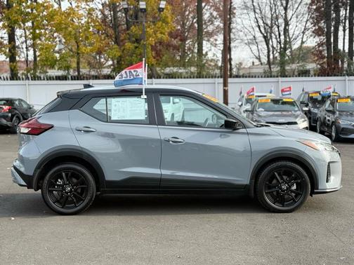 2023 Nissan Kicks SV