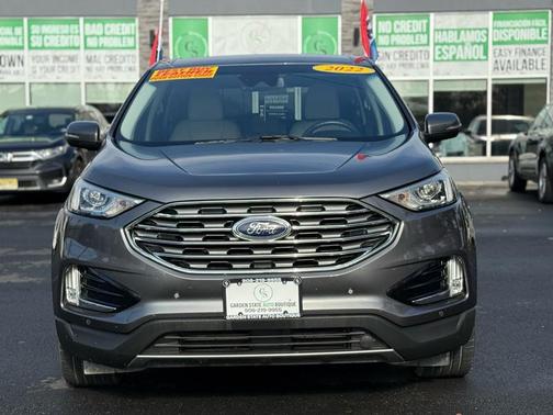 2022 Ford Edge Titanium