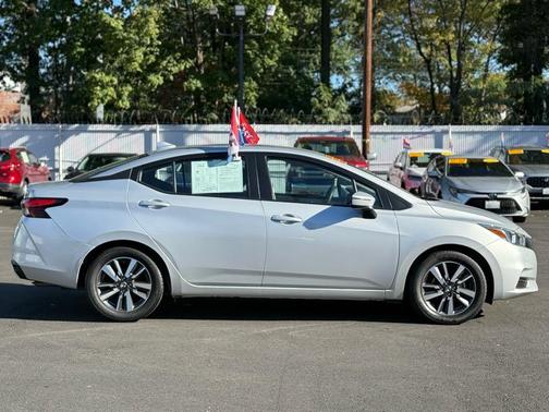 2021 Nissan Versa 1.6 SV