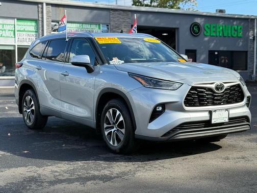 2021 Toyota Highlander XLE