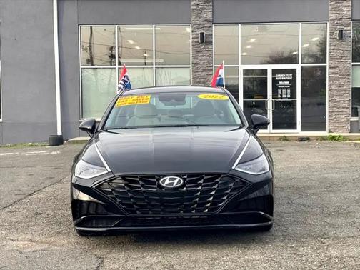 2022 Hyundai SONATA SEL