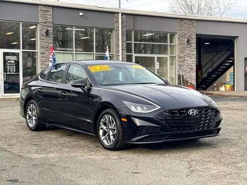2022 Hyundai SONATA SEL