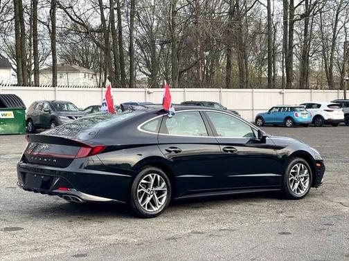 2022 Hyundai SONATA SEL