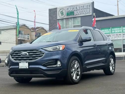 Blue Metallic 2019 Ford Edge Titanium