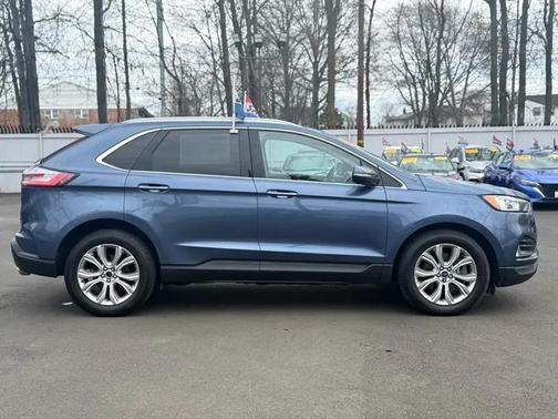 Blue Metallic 2019 Ford Edge Titanium