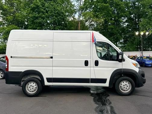 Bright White Clearcoat 2023 RAM ProMaster 2500 High Roof