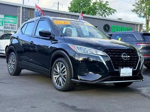 Super Black 2023 Nissan Kicks SV