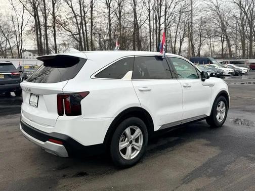 2024 Kia Sorento LX