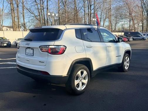 White Clearcoat 2018 Jeep Compass Latitude