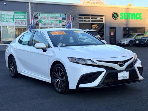 2023 Toyota Camry SE