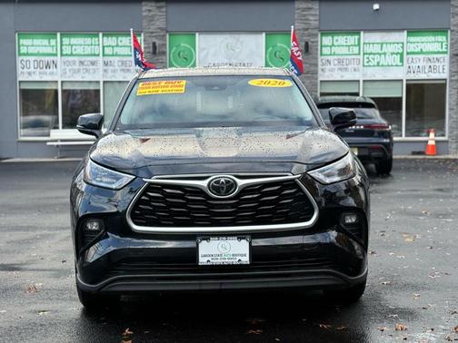2020 Toyota Highlander LE